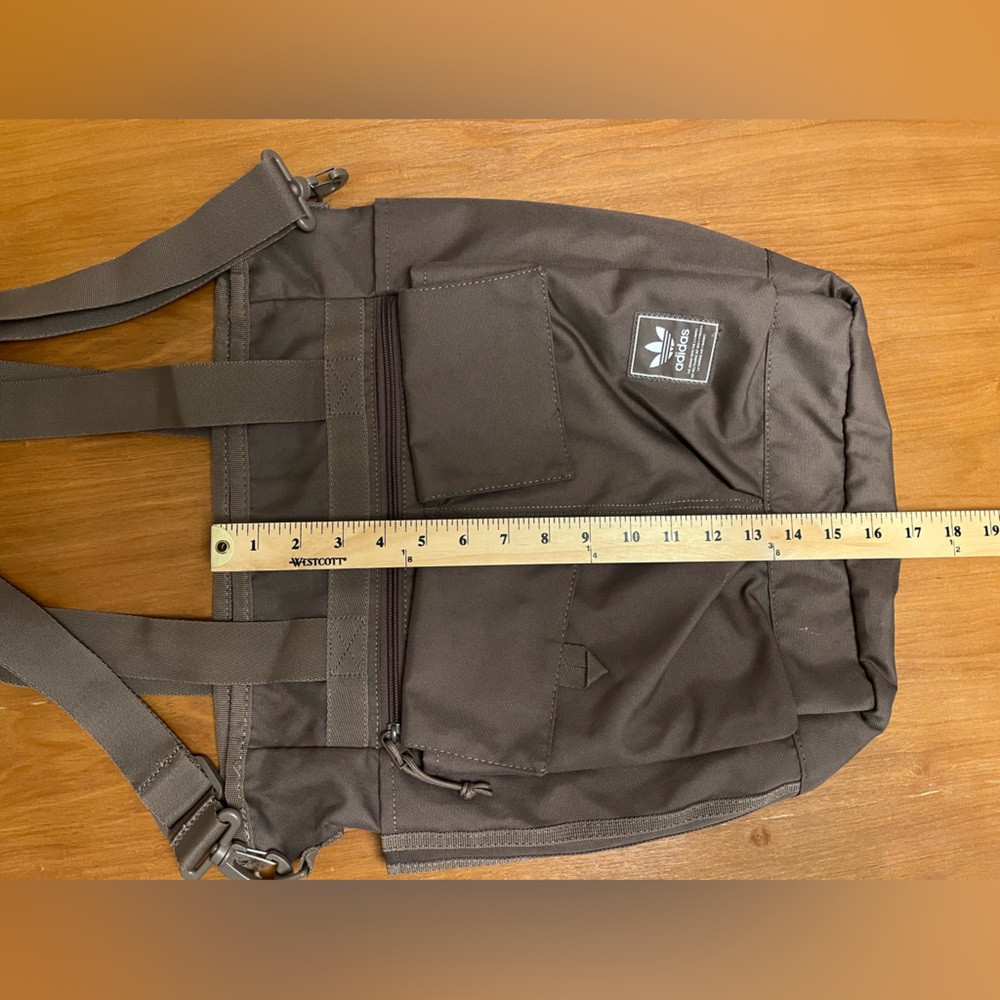 Adidas Originals • Utility 2.0 Tote • Magic Earth • Convertible Crossbody - Picture 5 of 9
